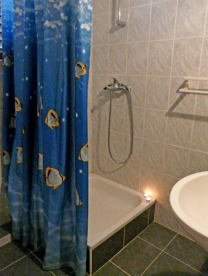 Apartments By The Sea Drvenik Donja Vala, Makarska - 6756 מראה חיצוני תמונה