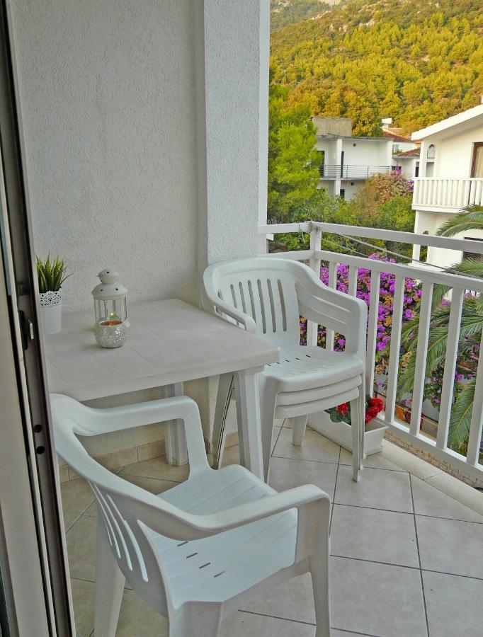 Apartments By The Sea Drvenik Donja Vala, Makarska - 6756 מראה חיצוני תמונה